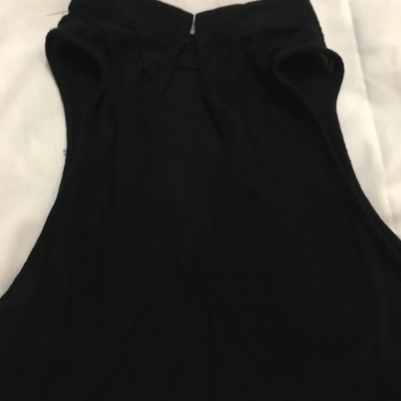 Black crop top - Picture 6 of 6